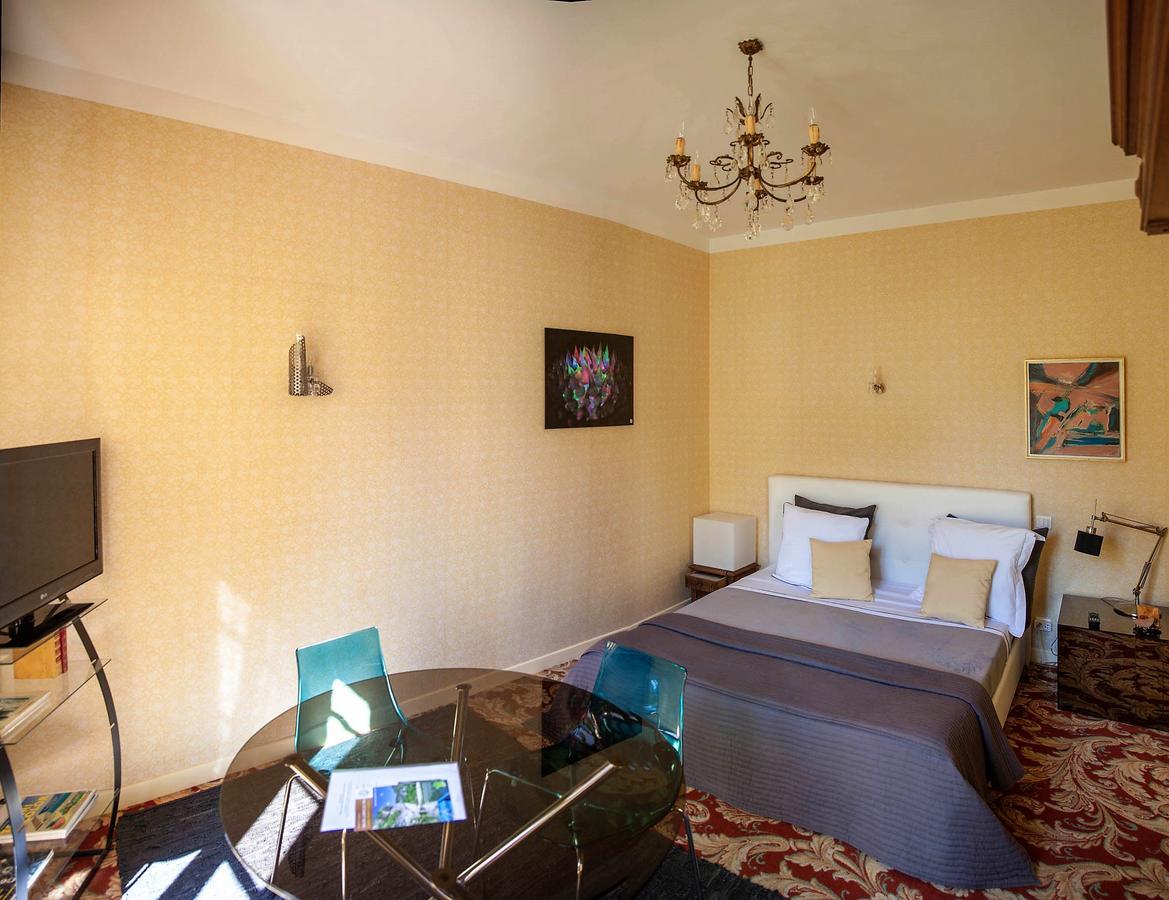 Ermitage De Peyreleau Bed & Breakfast Luaran gambar