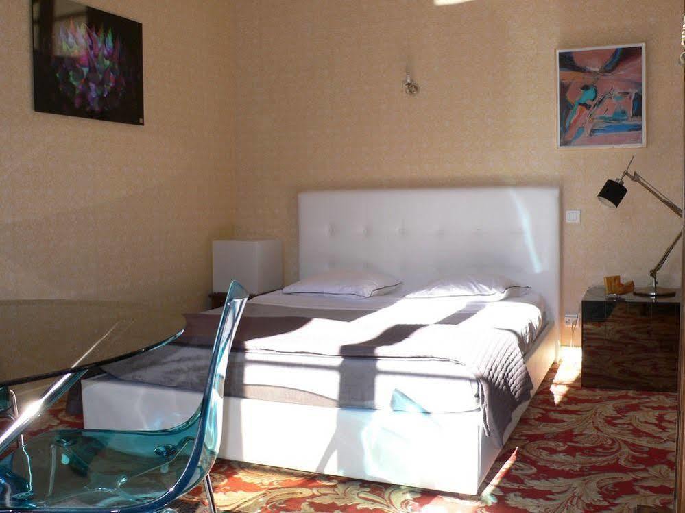 Ermitage De Peyreleau Bed & Breakfast Luaran gambar